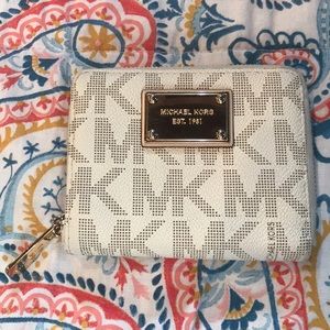 Michael kors wallet